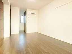 ＯＰＥＲＡ 101 1階ワンルームのリビング/ダイニング