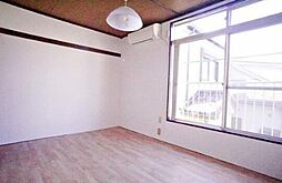 イエローハイム 2階1Kのリビング/ダイニング