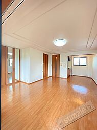 ヴィレッジ名草PARTIII 2階1Kのリビング/ダイニング