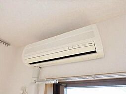 ホワイトレジデンス 104. 1階1Kのリビング/ダイニング