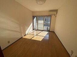 ハイツ春日2 2階1Kのリビング/ダイニング