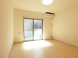 リブリ・La vie en rose 1階1Kのリビング/ダイニング