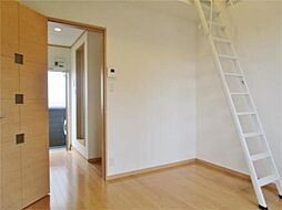 ボン・ボヤージュ 1階1Kのリビング/ダイニング