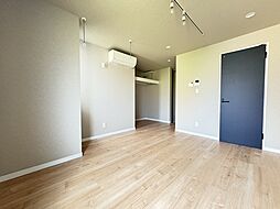 ＴｉｍｂｅｒＣｅｌｌｓ1 3 2階ワンルームのリビング/ダイニング