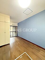 ＴＲＩ ＴＲＥＥ 1階ワンルームのリビング/ダイニング