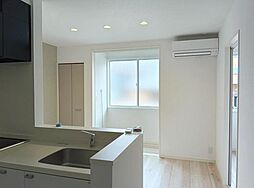 S&S　愛宕 201 2階1LDKのリビング/ダイニング