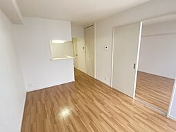 南海高野線 河内長野駅 徒歩9分の賃貸アパート 2階1LDKのリビング/ダイニング