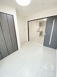 おおさか東線 城北公園通駅 徒歩5分の賃貸アパート 3階1LDKのリビング/ダイニング