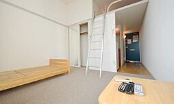 レオパレスルースト 1階1Kのリビング/ダイニング