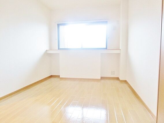 ラ・セラ・イースト_内装_4