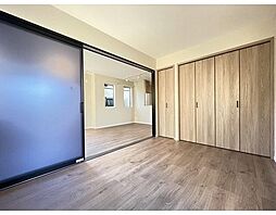 アゼリア 1階1LDKのリビング/ダイニング