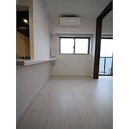 プレール・ドゥーク本所吾妻橋VI 7階1LDKのリビング/ダイニング