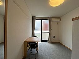 レオパレス田園調布B 3階1Kのリビング/ダイニング