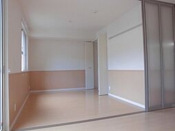 シャルドネ C 1階2DKのリビング/ダイニング