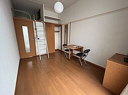 レオパレスカンパネラ 1階1Kのリビング/ダイニング