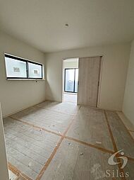 JR山陰本線 花園駅 徒歩10分の賃貸アパート 3階1LDKのリビング/ダイニング