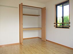 フレンドハウス23 A 2階2LDKのリビング/ダイニング