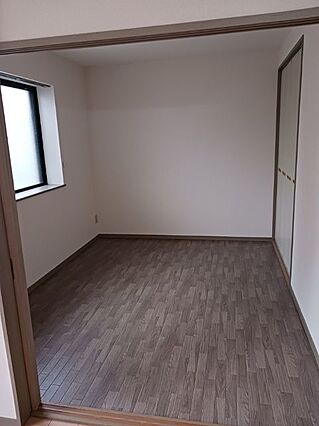 エンパス_内装_0