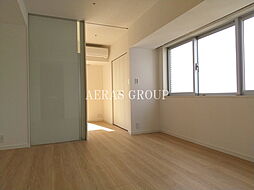 アーバンフラッツ池袋プレミアム 2306 23階1LDKのリビング/ダイニング