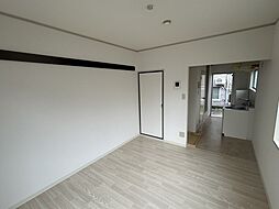 ソレイユ多摩 1階ワンルームのリビング/ダイニング