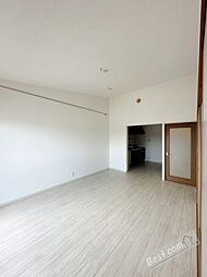 JR阪和線 鳳駅 徒歩13分の賃貸マンション 1階3LDKのリビング/ダイニング