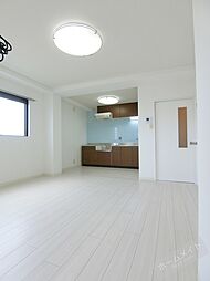 クリスタル長居 5階2LDKのリビング/ダイニング