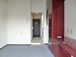 京王井の頭線 明大前駅 徒歩8分の賃貸マンション 7階ワンルームのリビング/ダイニング