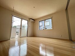 ラペズマン 101 1階1LDKのリビング/ダイニング