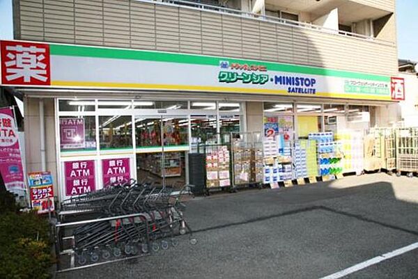 detached 東京都府中市日新町５丁目75-40

地図を見る