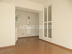 メゾン・ド・オルム 1階ワンルームのリビング/ダイニング