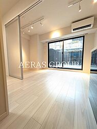 La Perla Yotsuya 1階1LDKのリビング/ダイニング