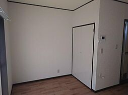 パレス桂 2階ワンルームのリビング/ダイニング