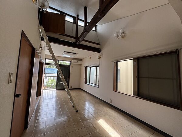 detached 東京都稲城市平尾２丁目31-7

地図を見る