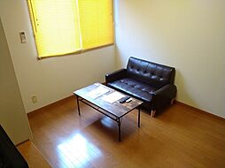 レオパレスDEAREST 1階1Kのリビング/ダイニング