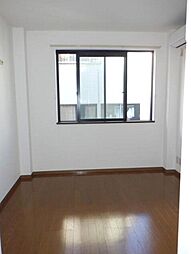 ピュア四谷 3階ワンルームのリビング/ダイニング