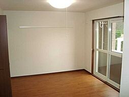 モデルナ 2階1LDKのリビング/ダイニング