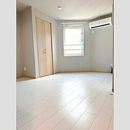 夢のヴィオレット 3階ワンルームのリビング/ダイニング