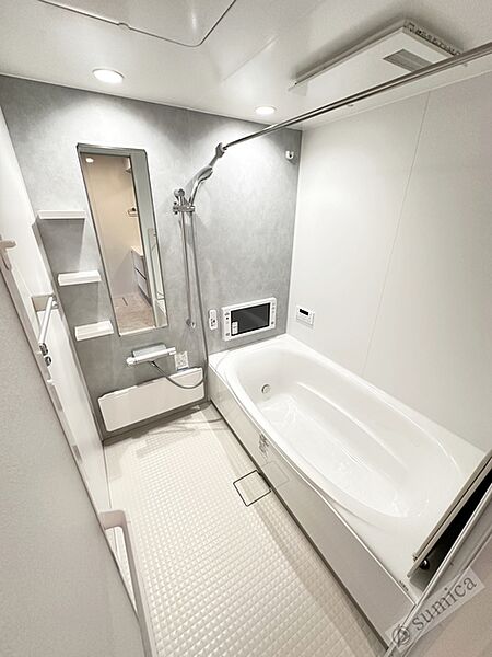 画像25:浴室テレビ・1坪サイズの大きいバスルーム♪