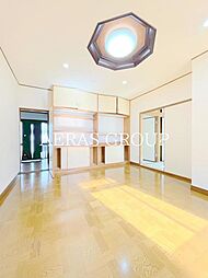 橋本3丁目貸家 5DKのリビング/ダイニング