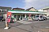 周辺：ファミリーマート富田林津々山台店 844m