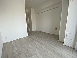 JR総武線 市川駅 徒歩6分の賃貸マンション 9階1Kのリビング/ダイニング