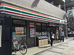 セブンイレブン港区芝三丁目店 992m