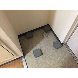 横浜市営地下鉄ブルーライン 仲町台駅 徒歩4分の賃貸マンション 2階1Kの室内