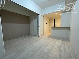 セレニテ新大阪グランデミリュー 11階1LDKのリビング/ダイニング