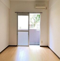 ロイヤルコート大橋ＩＩ 102 1階1Kのリビング/ダイニング