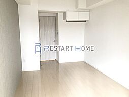 セレニテ神戸元町 7階1Kのリビング/ダイニング