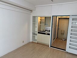 ウイングコート七隈 102 1階ワンルームのリビング/ダイニング