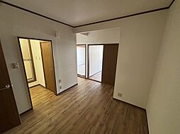 サマックスラークＣ 102 1階3DKのリビング/ダイニング