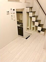 Cayman Terrace 1階1Kのリビング/ダイニング