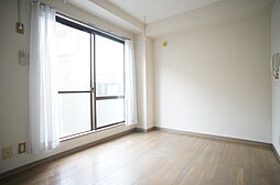 アルカディア 101 1階1Kのリビング/ダイニング